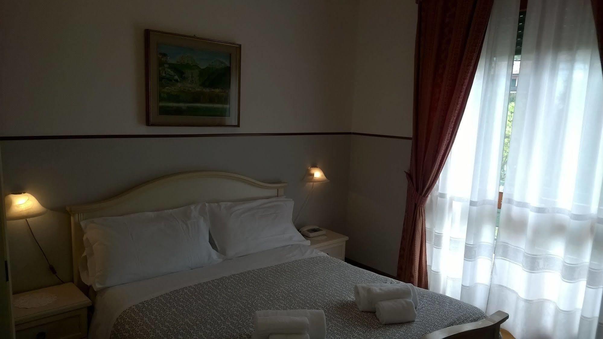 Hotel Parco Della Fonte Vallio Terme ภายนอก รูปภาพ