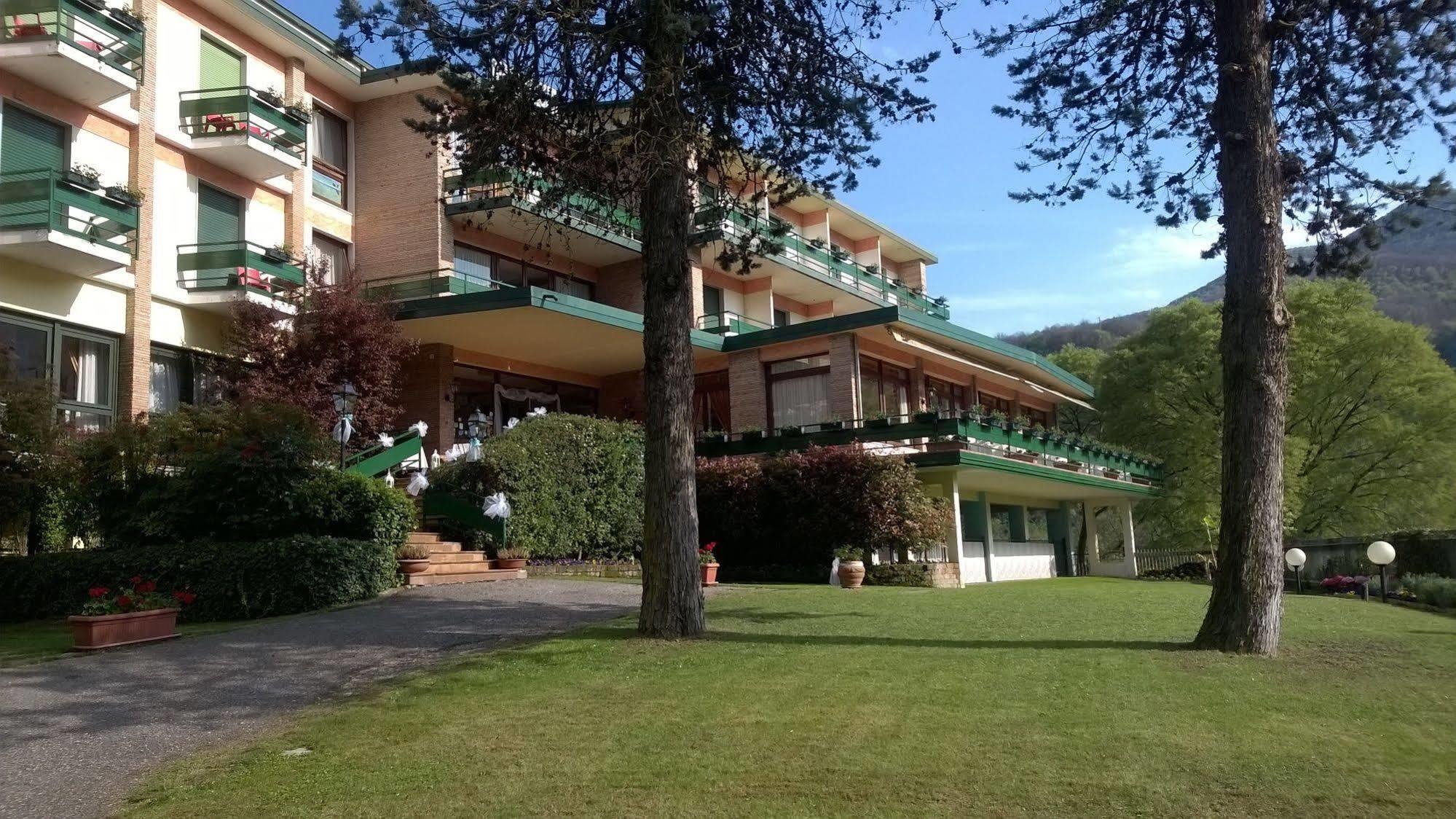 Hotel Parco Della Fonte Vallio Terme ภายนอก รูปภาพ